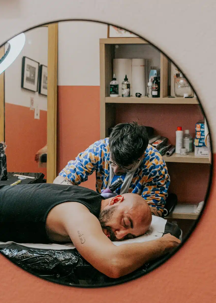 Prestation de photographie d'entreprise pour Herya (Antoine), tatoueur à Bagnères de Bigorre.