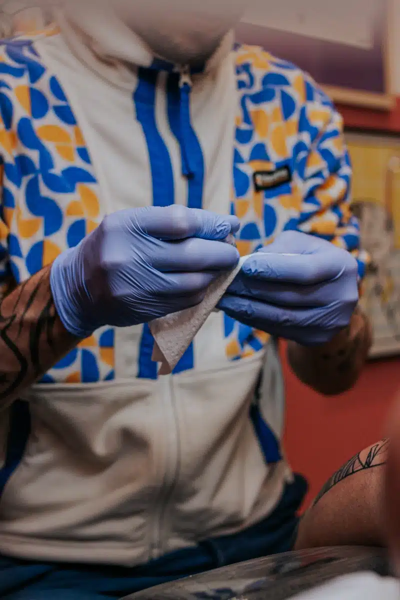 Prestation de photographie d'entreprise pour Herya (Antoine), tatoueur à Bagnères de Bigorre.