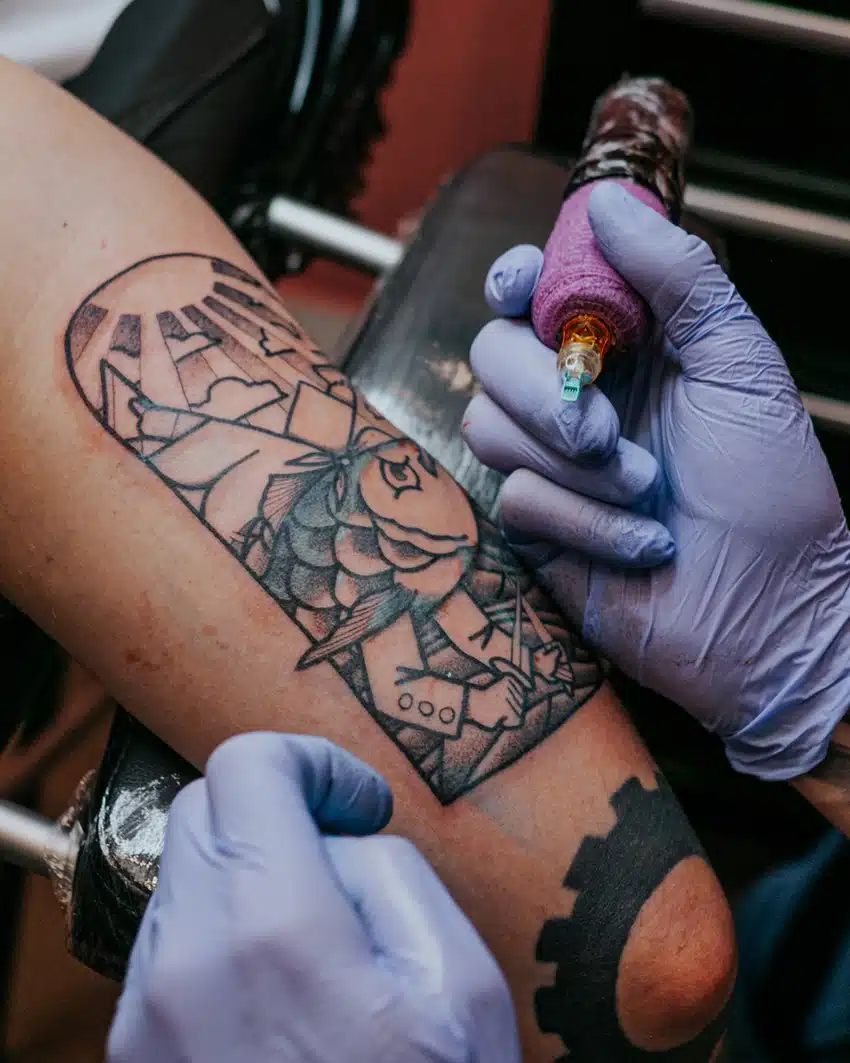 Prestation de photographie d'entreprise pour Herya (Antoine), tatoueur à Bagnères de Bigorre.