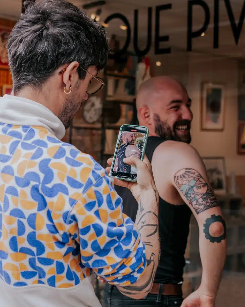 Prestation de photographie d'entreprise pour Herya (Antoine), tatoueur à Bagnères de Bigorre.