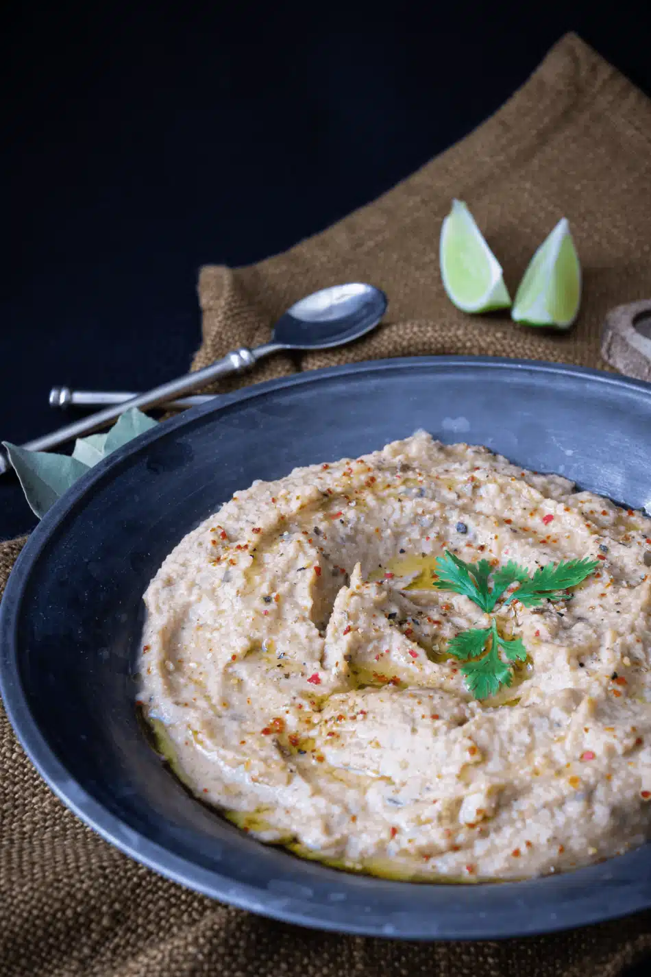 Prestation de photographie culinaire en studio avec le restaurant Sans Chaise de Bagnères de Bigorre.