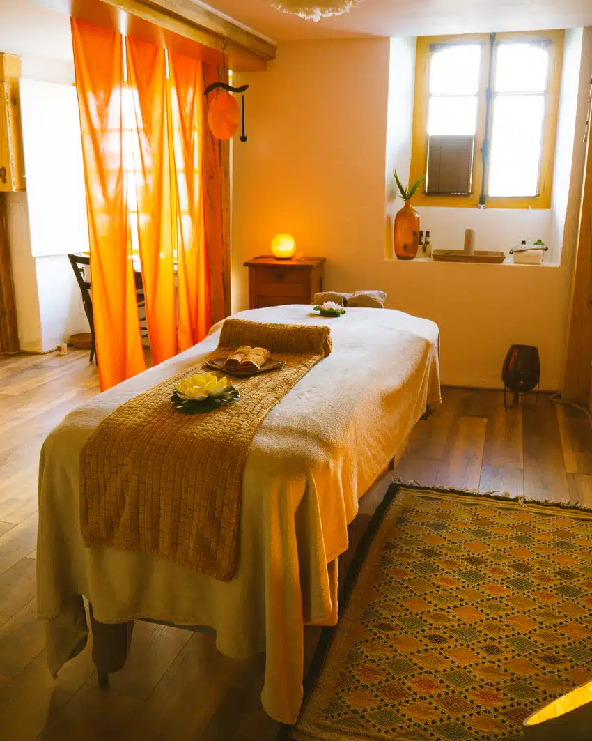 Prestation de photographie d'entreprise pour Les Chemains d'Isa, cabinet de massage bien-être à Bagnères de Bigorre.