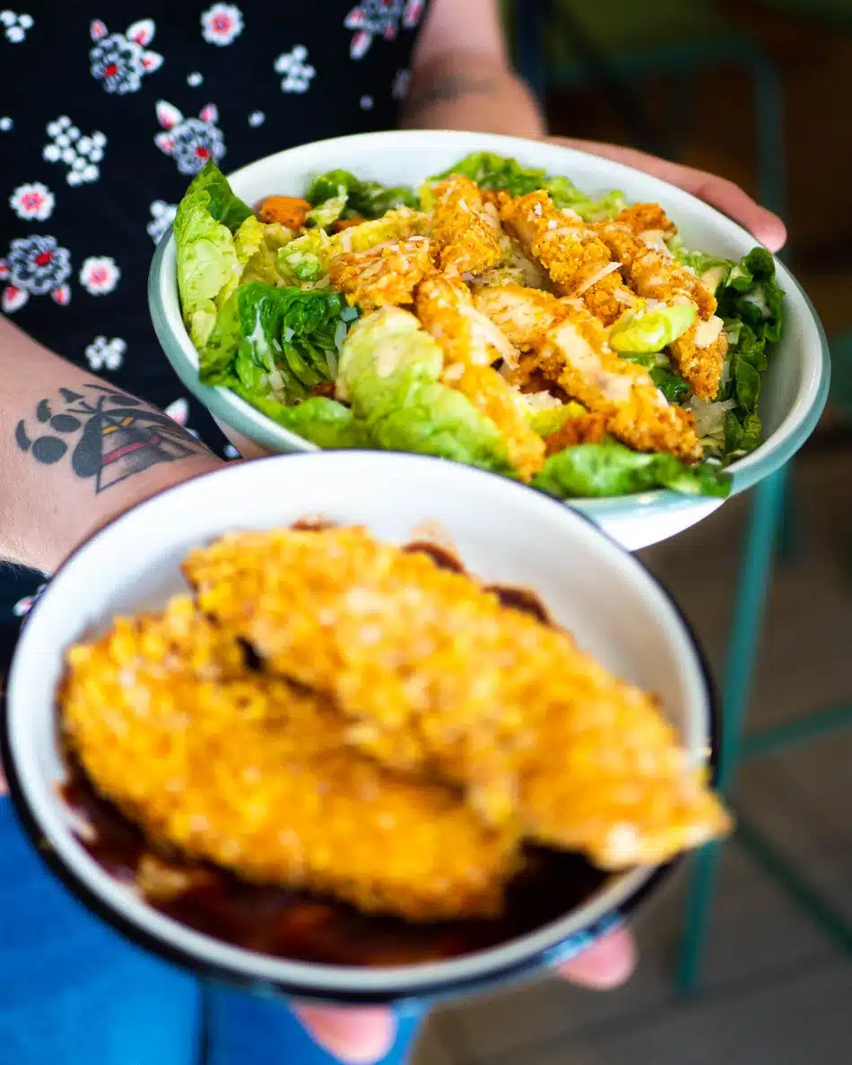 Prestation de photographie culinaire pour présenter le carte d'été avec le restaurant Sans Chaise de Bagnères de Bigorre.